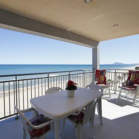Apartamento Frente Al Mar بيلريجارد المظهر الخارجي الصورة