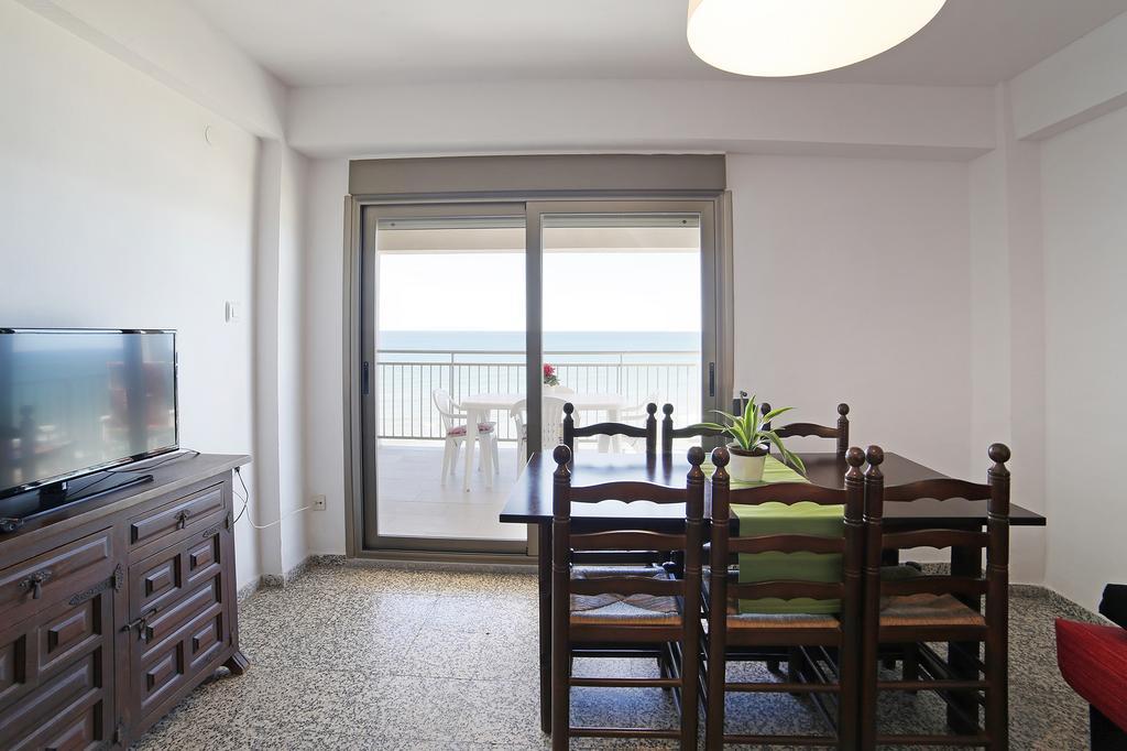 Apartamento Frente Al Mar بيلريجارد المظهر الخارجي الصورة