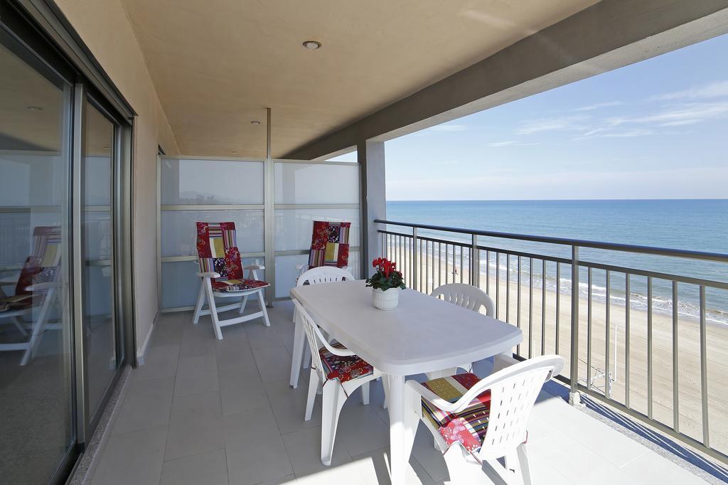 Apartamento Frente Al Mar بيلريجارد المظهر الخارجي الصورة