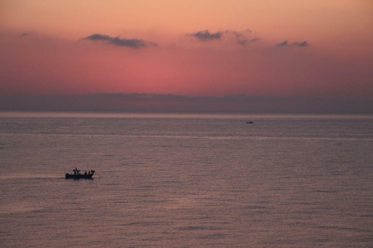 Apartamento Frente Al Mar بيلريجارد المظهر الخارجي الصورة